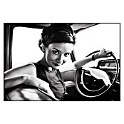 Cuadro enmarcado Girl (Chica al volante, 90 x 60 cm, Negro/blanco)